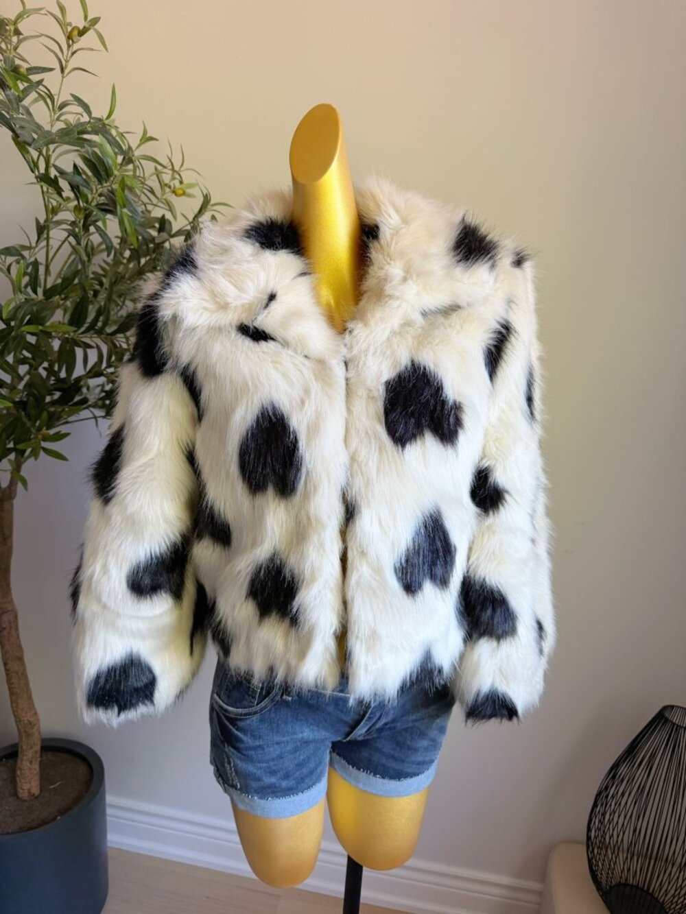 Cream Faux Fur Black Heart Cropped Jacket Size XS
